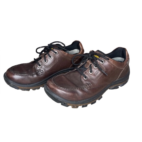 Keen waterproof leather shoes - Picture 1 of 15